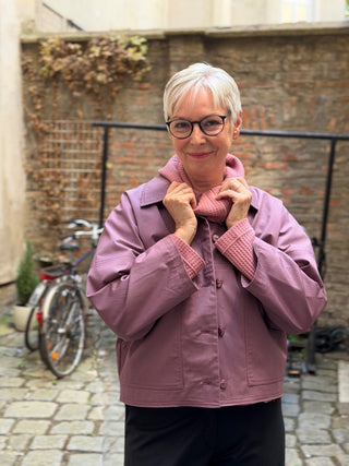 Jacke JACKIE altrosa mit hochgestelltem Kragen, Vorderansicht