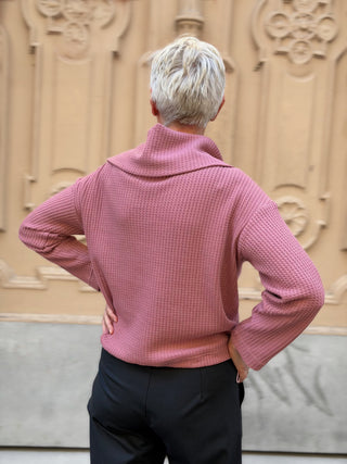Pullover HERBSTA rosa von hinten